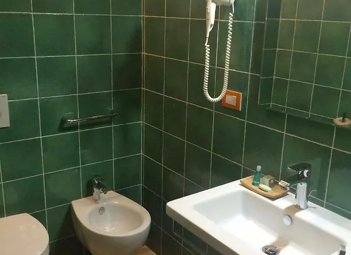 Residenza Flores בלריה-איגאה מרינה