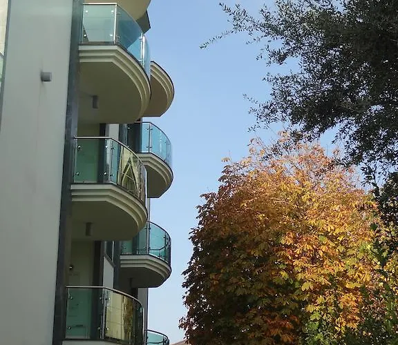 דירה Residenza Flores בלריה-איגאה מרינה