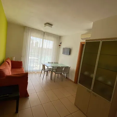 Residenza Flores *